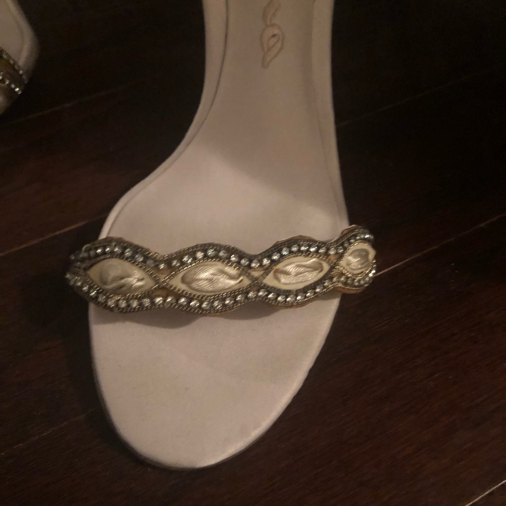 Sandals with satin ribbon and jewel accents